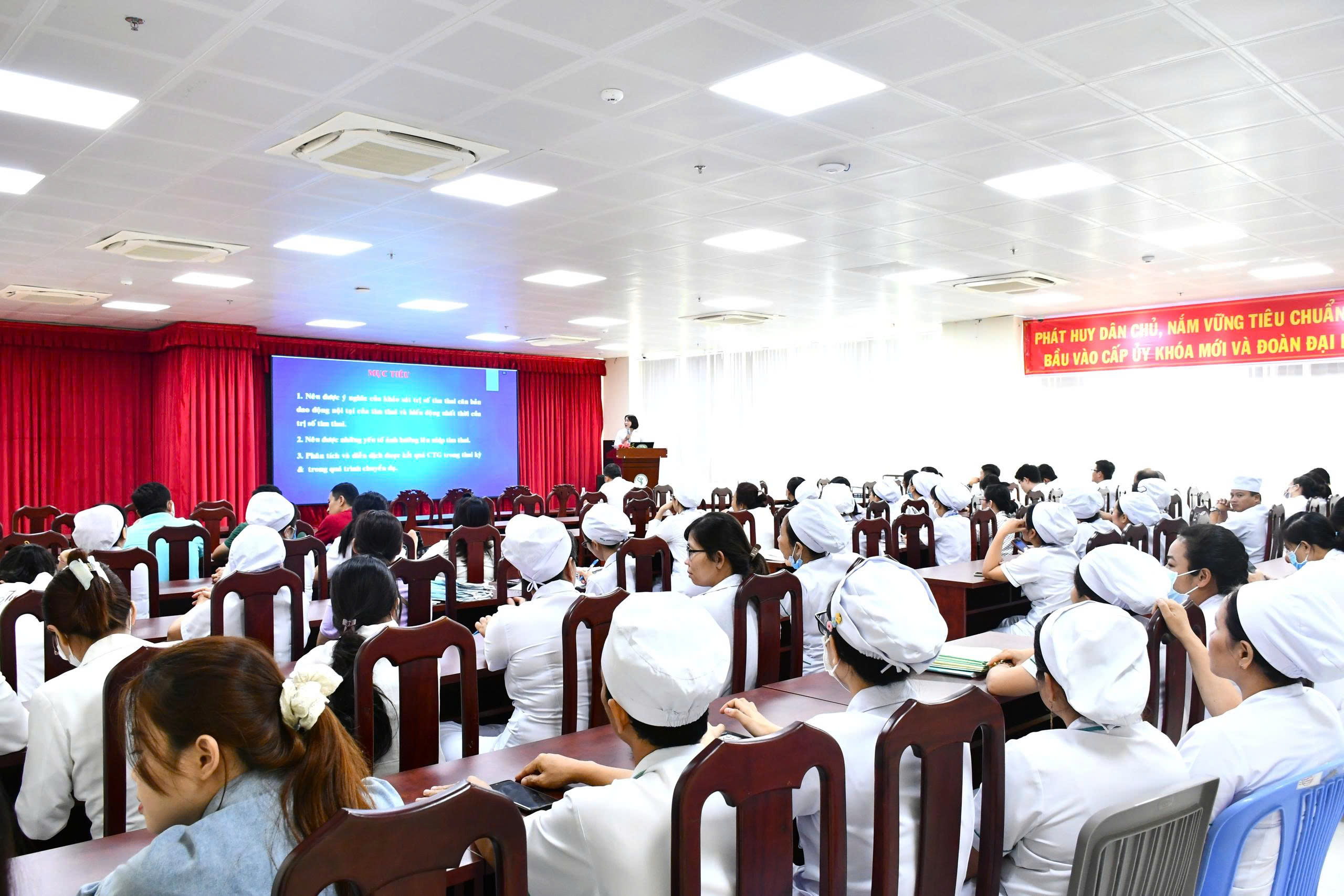 SINH HOẠT KHOA HỌC KỸ THUẬT THÁNG 12/8/2025