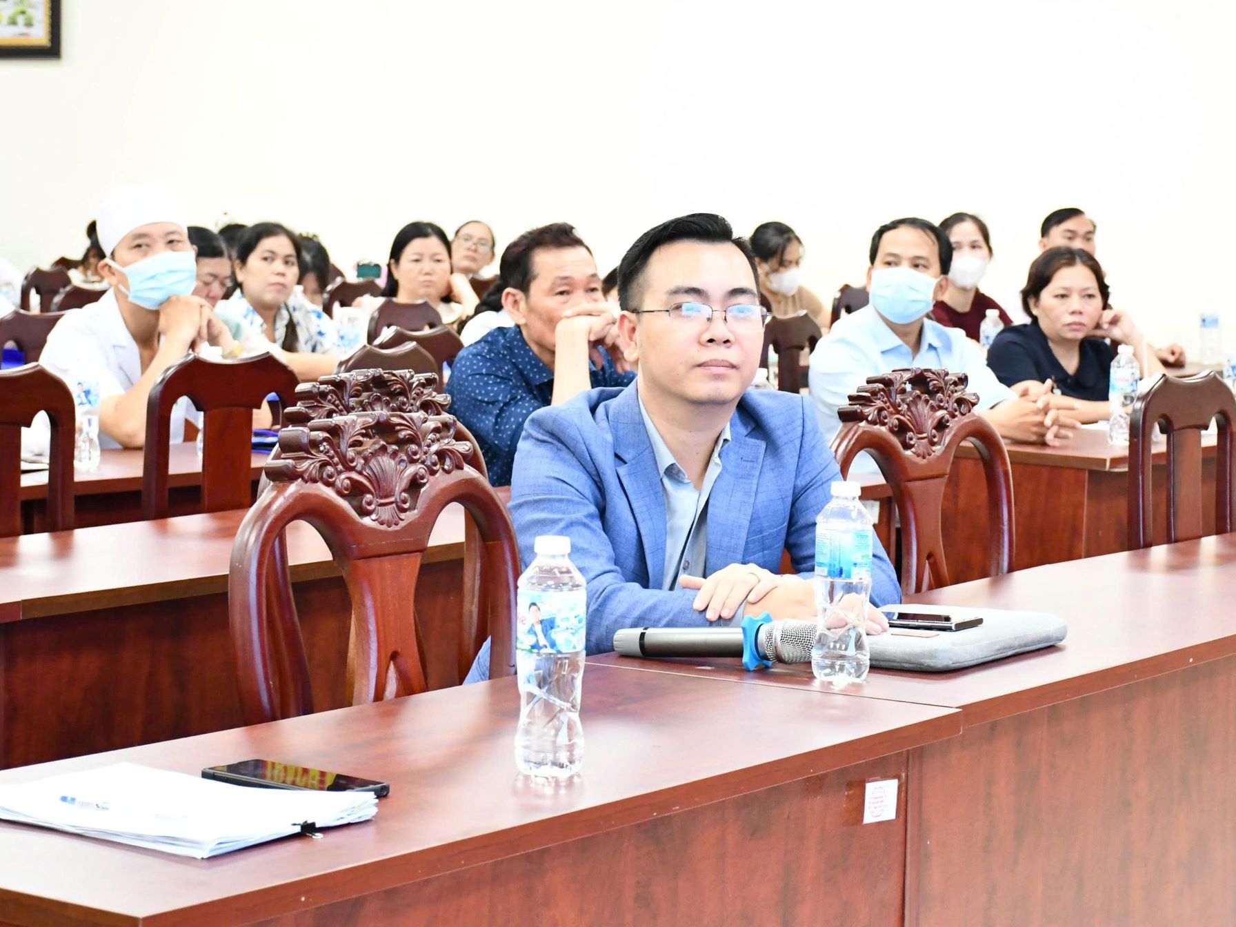 HỘI THẢO “ĐỀ KHÁNG KHÁNG SINH CỦA VI KHUẨN GÂY VIÊM PHỔI CỘNG ĐỒNG Ở TRẺ”