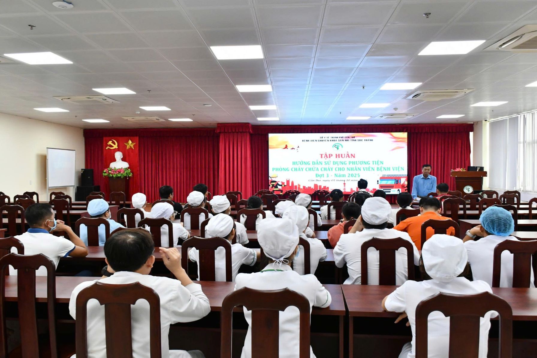 TẬP HUẤN HƯỚNG DẪN SỬ DỤNG PHƯƠNG TIỆN PHÒNG CHÁY CHỮA CHÁY TẠI BỆNH VIỆN - ĐỢT 3 NĂM 2025