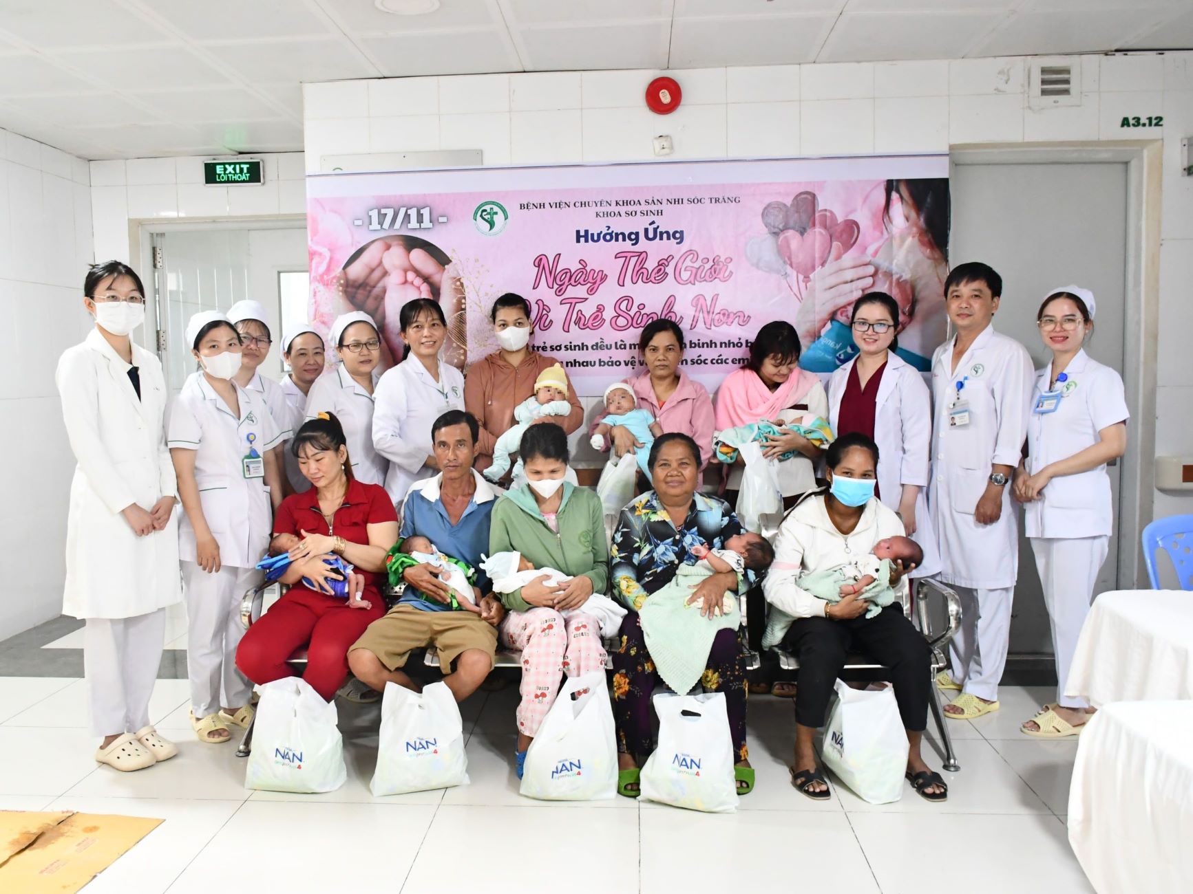 KHOA SƠ SINH HƯỞNG ỨNG NGÀY THẾ GIỚI VÌ TRẺ SINH NON 2025