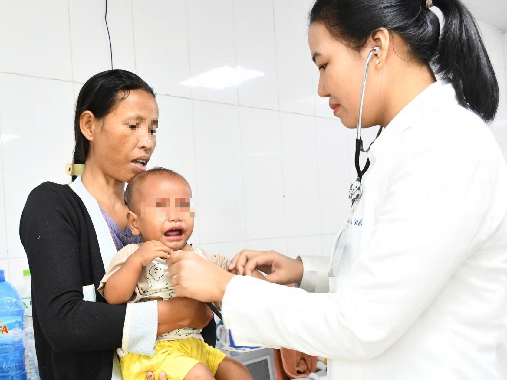 [TIN BÁO CHÍ] BẢO VỆ RUỘT THÀNH CÔNG CHO BÉ TRAI 13 THÁNG TUỔI BỊ THOÁT VỊ BẸN NGHẸT