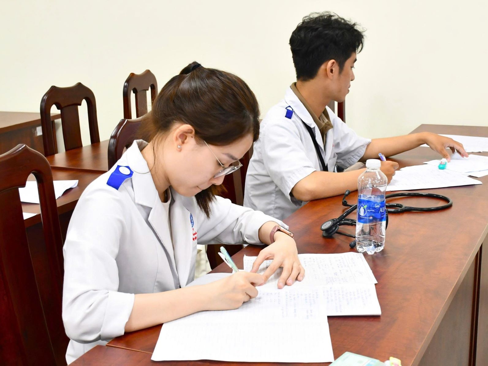 KIỂM TRA CUỐI ĐỢT THỰC TẬP CHO SINH VIÊN Y KHOA K46 TRƯỜNG ĐẠI HỌC Y DƯỢC CẦN THƠ – NHÓM 1