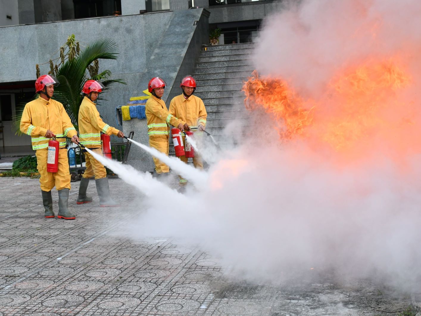 DIỄN TẬP PHÒNG CHÁY CHỮA CHÁY VÀ CỨU NẠN CỨU HỘ NĂM 2026