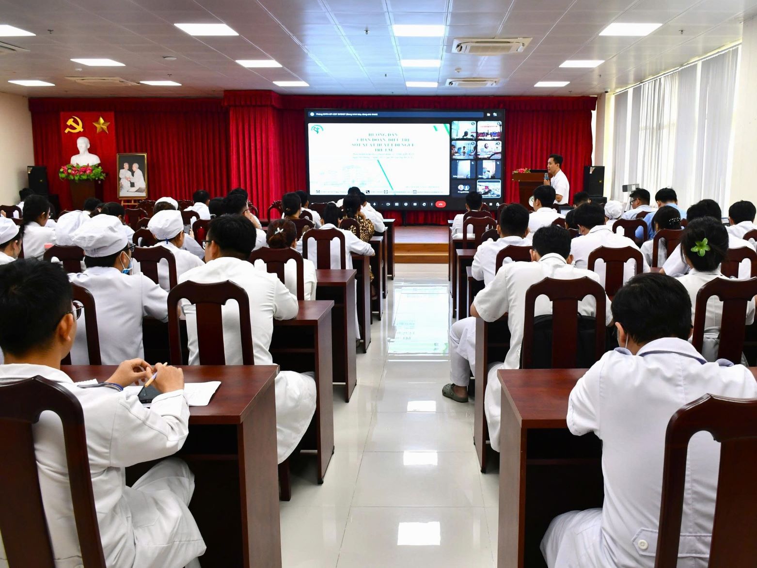 HỘI THẢO HƯỚNG DẪN CHẨN ĐOÁN, ĐIỀU TRỊ VÀ PHÒNG CHỐNG SỐT XUẤT HUYẾT CHO NHÂN VIÊN Y TẾ NĂM 2026