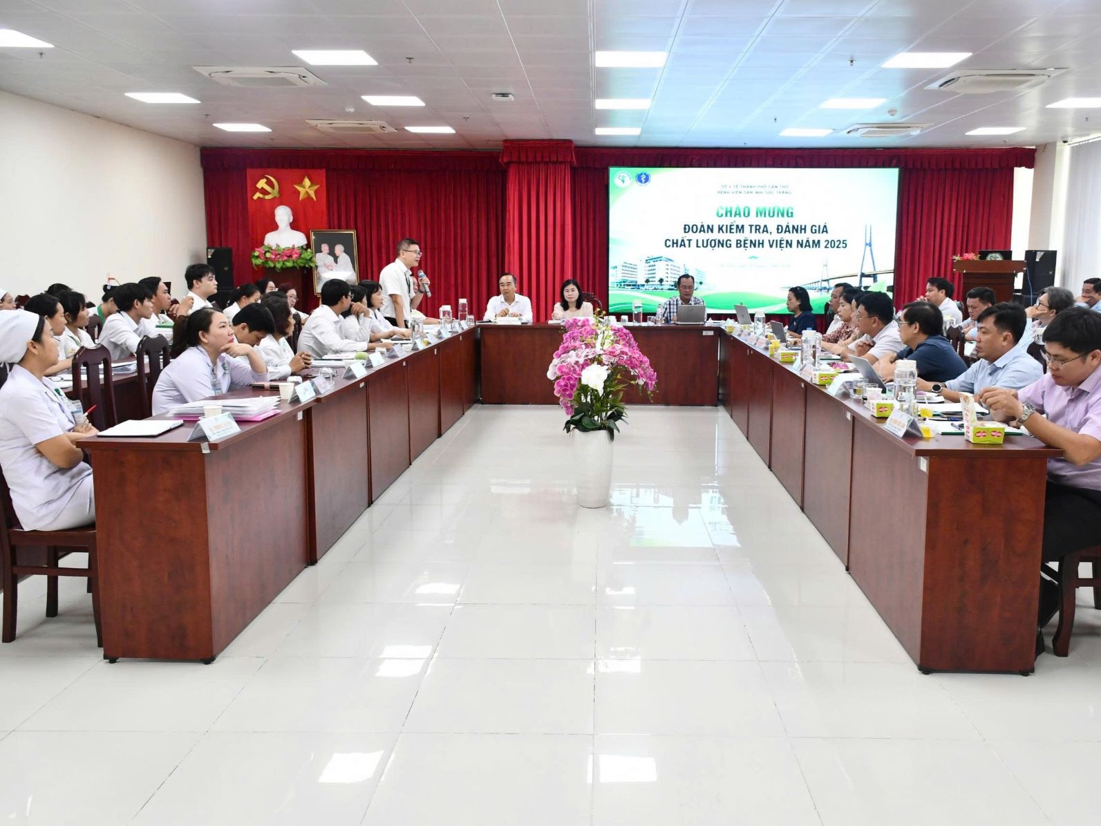 TIẾP ĐOÀN KIỂM TRA, ĐÁNH GIÁ CHẤT LƯỢNG BỆNH VIỆN NĂM 2025 CỦA SỞ Y TẾ TP. CẦN THƠ 